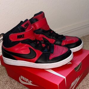 Nike Toddler Kids  Black and Red Sneakers